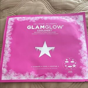 GLAMGLOW Coolsheet Hydrating Mask - Vibrant Pink